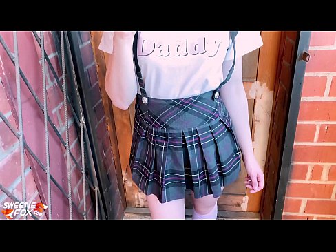 ❤️ Schoolgirl Sucks a dick gu domhainn agus fucks an àite clasaichean. ❤️  Porno  aig porn gd.sexera.ru ❌️